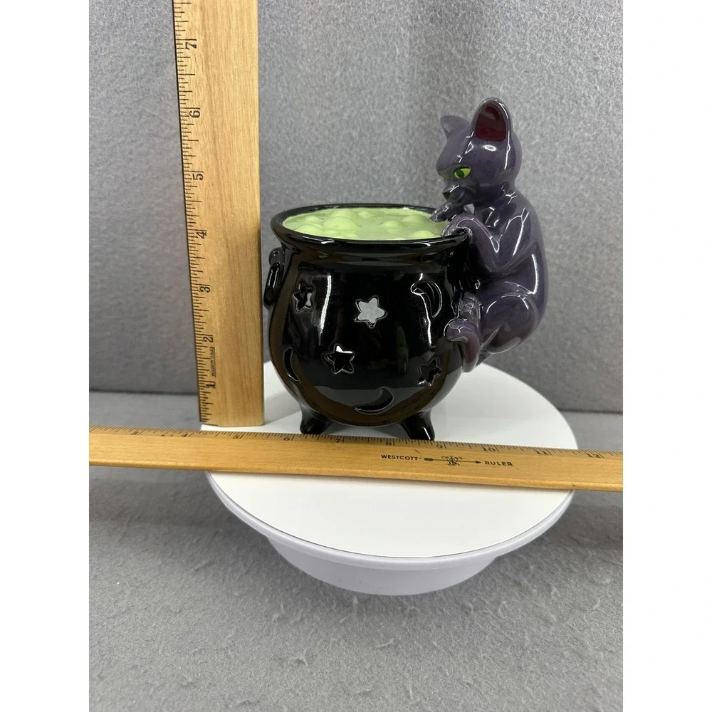 Disney Hocus Pocus Binx Cat Cauldron Votive Candle Holder Halloween Spooky Witch